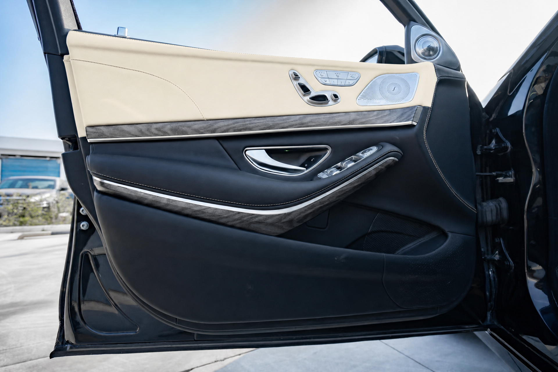 relyauto-w222-interior-cream-03