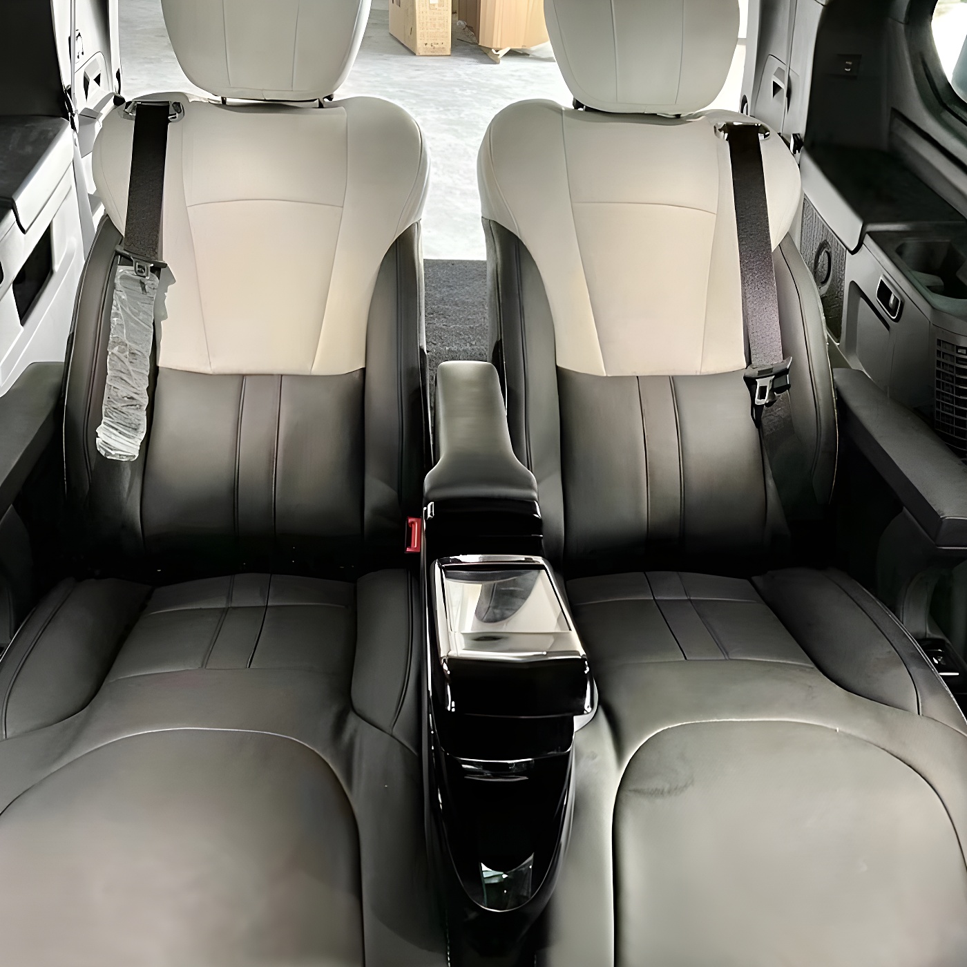 relyauto-aviation-seat-blk-ivory-local-01-pair-front