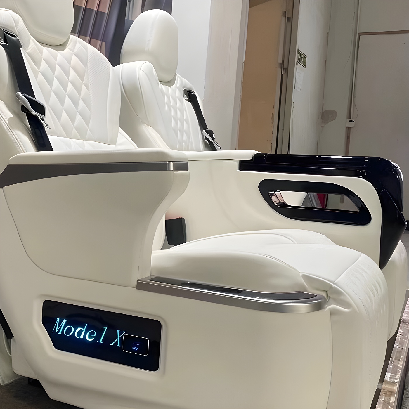 relyauto-aviation-seat-white-mx-local-05-seat-quarter-mx