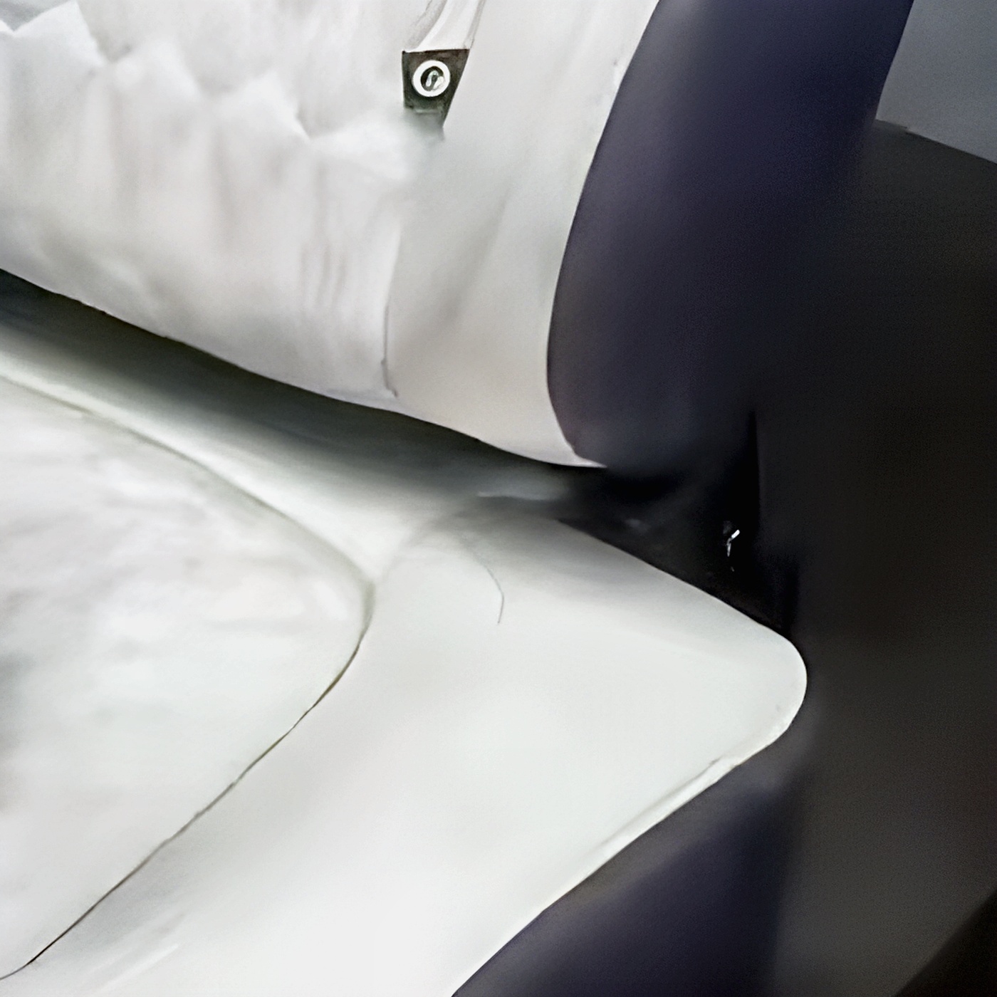 relyauto-twin-bench-ivory-purple-detail-03-cushion-quilt