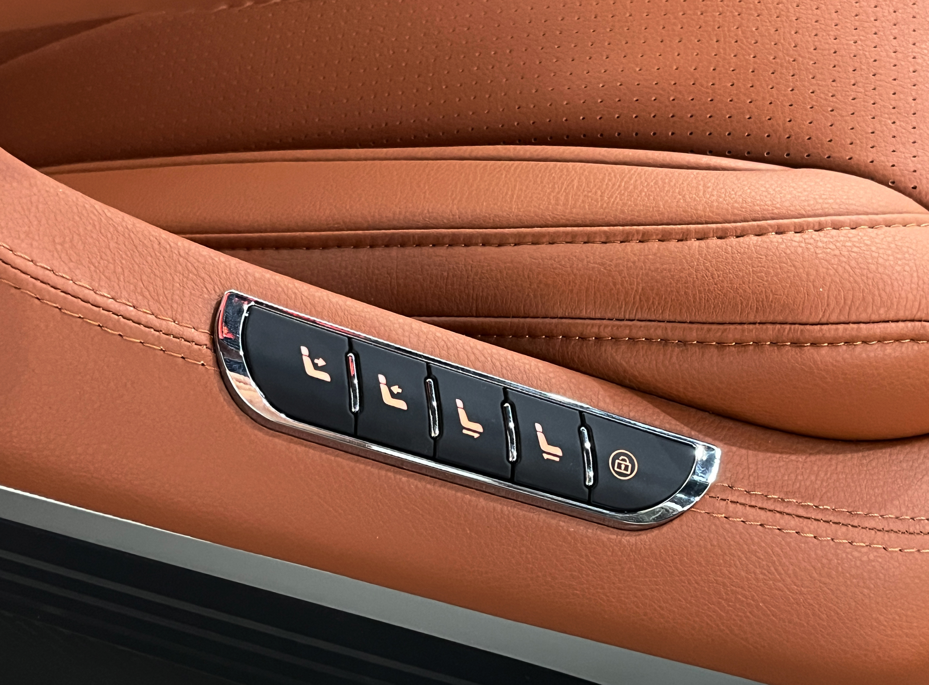 RELYAUTO QJ2.0-K4.0 Raindrop Light Version Model Modified Car Seat Mpv Seat