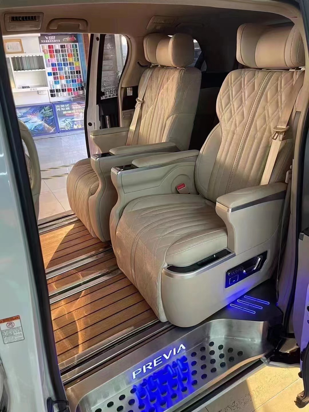 RELYAUTO The Rear Seats of Toyota Previa Car Seat SUV Seat