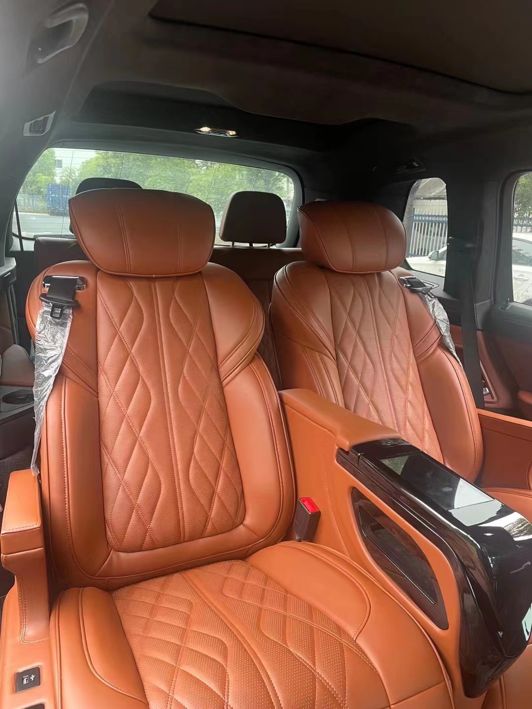RELYAUTO The Rear Seats of BMW X7 Car Seat SUV Seat