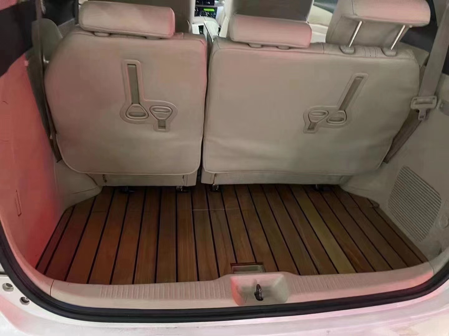 RELYAUTO The Rear Seats of Toyota Previa Car Seat SUV Seat
