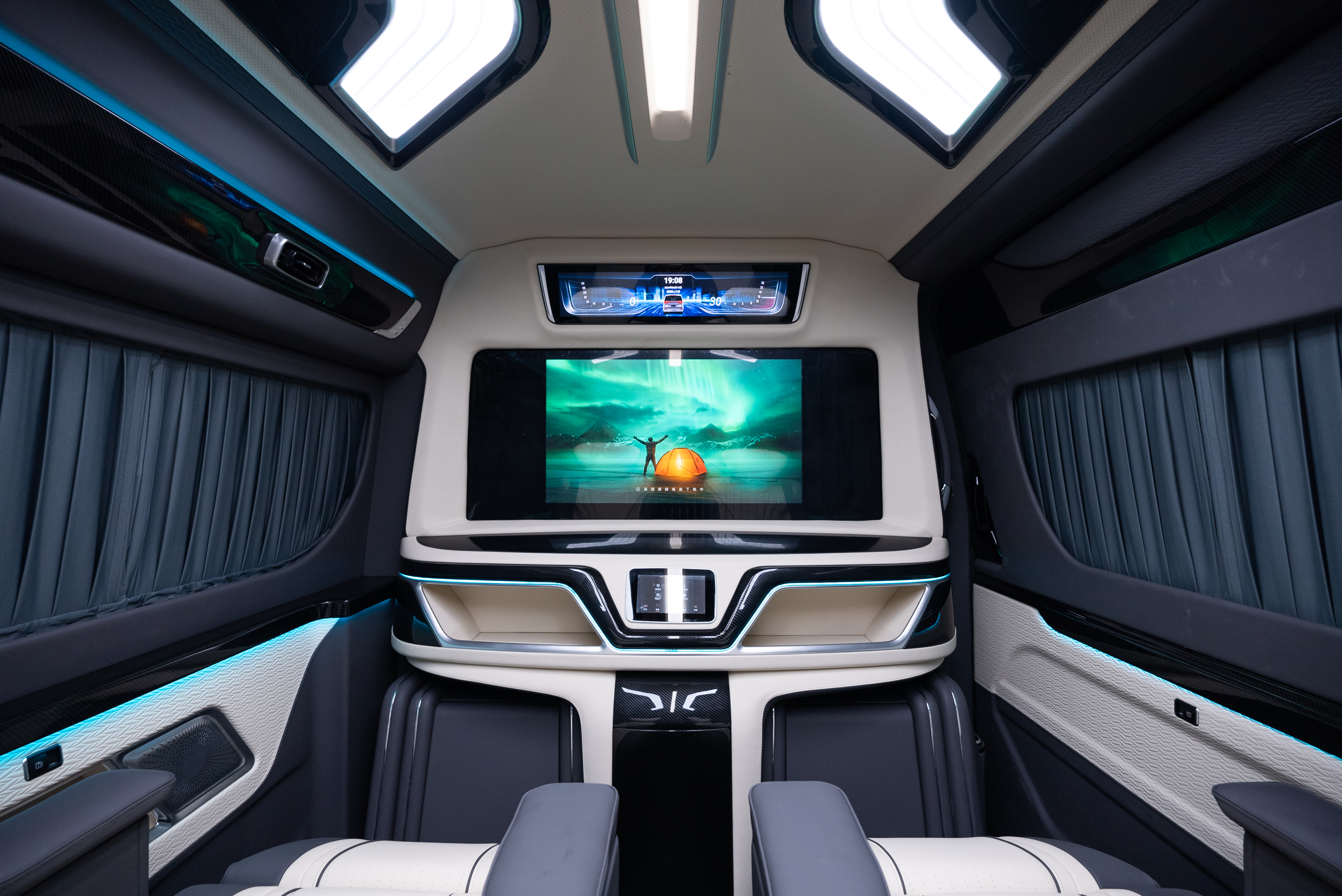 Luxury Toyota Hiace Interior Upgrade Kit Customized Color Patterns