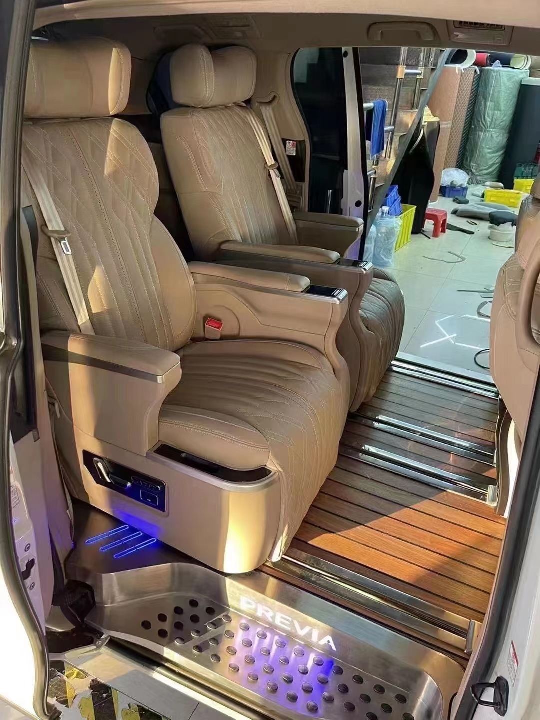 RELYAUTO The Rear Seats of Toyota Previa Car Seat SUV Seat