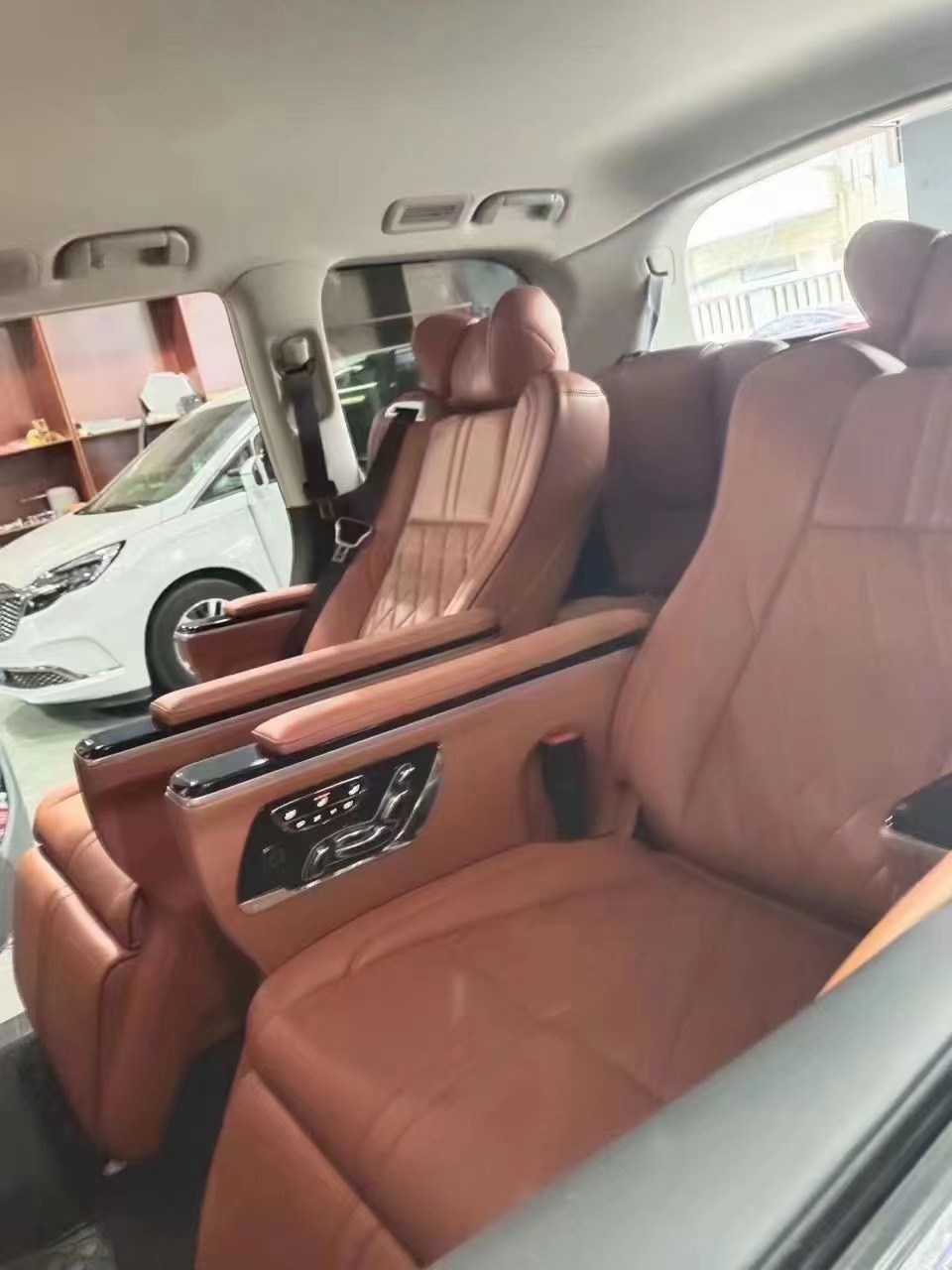 RELYAUTO The Rear Seats of NISSAN PATROL Car Seat SUV Seat