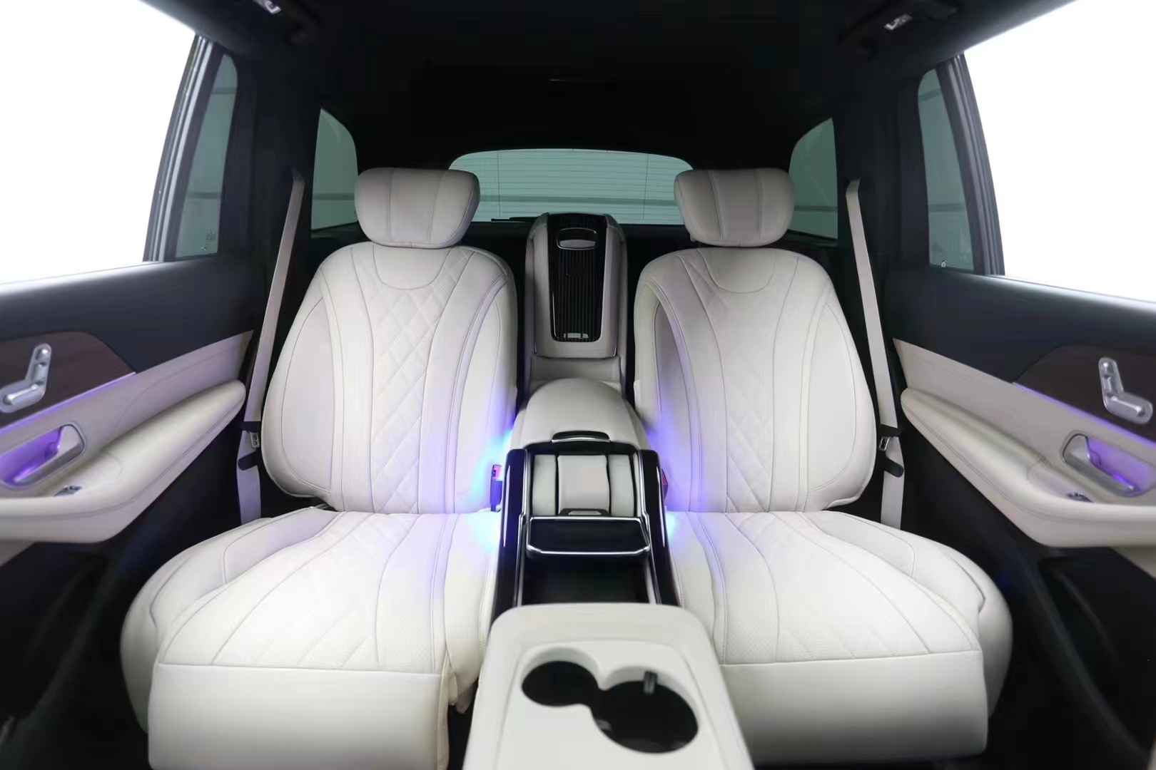 RELYAUTO The Rear Seats of Mercedes GLS Car Seat SUV Seat