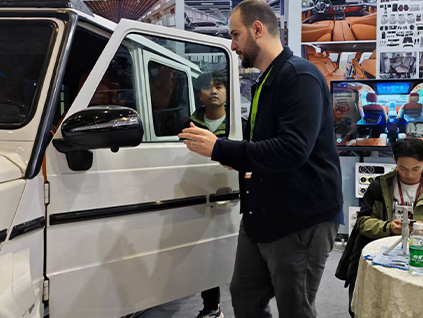 Leading the new trend of global luxury car interior modification