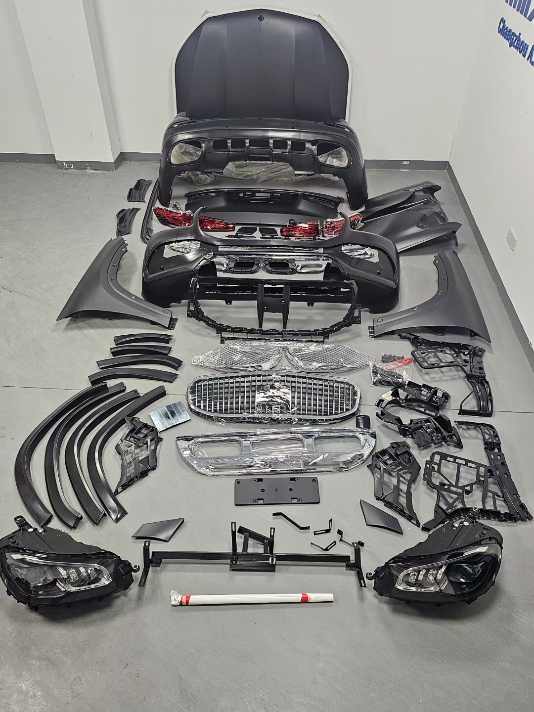 GLS Exterior Upgrade body Kit X167 Upgrade To Maybach