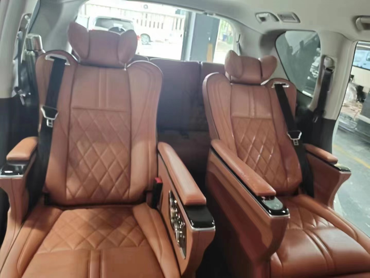RELYAUTO The Rear Seats of NISSAN PATROL Car Seat SUV Seat