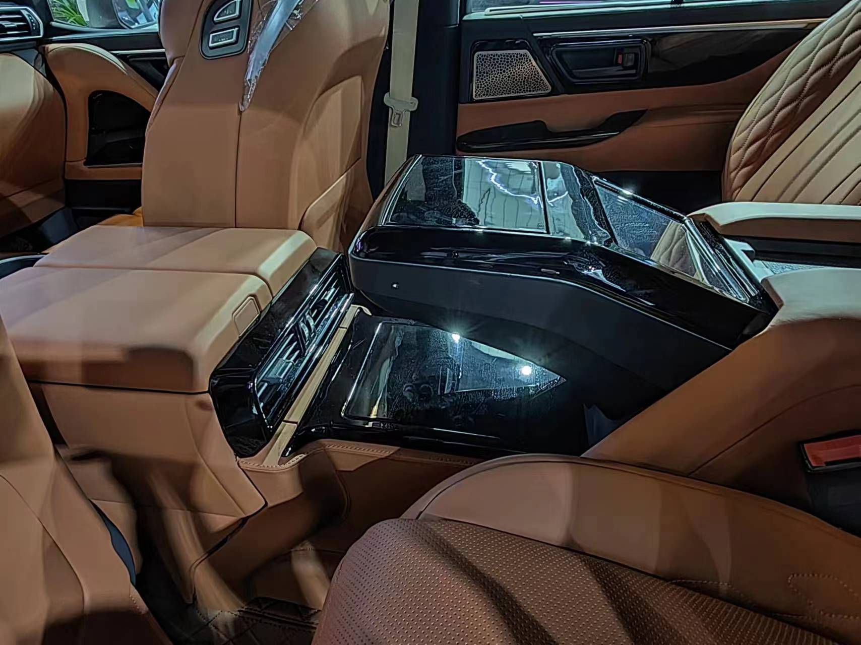 Luxury Toyota LC300 Interior Upgrade Kit Upgrade To LX600 Customized Color Patterns