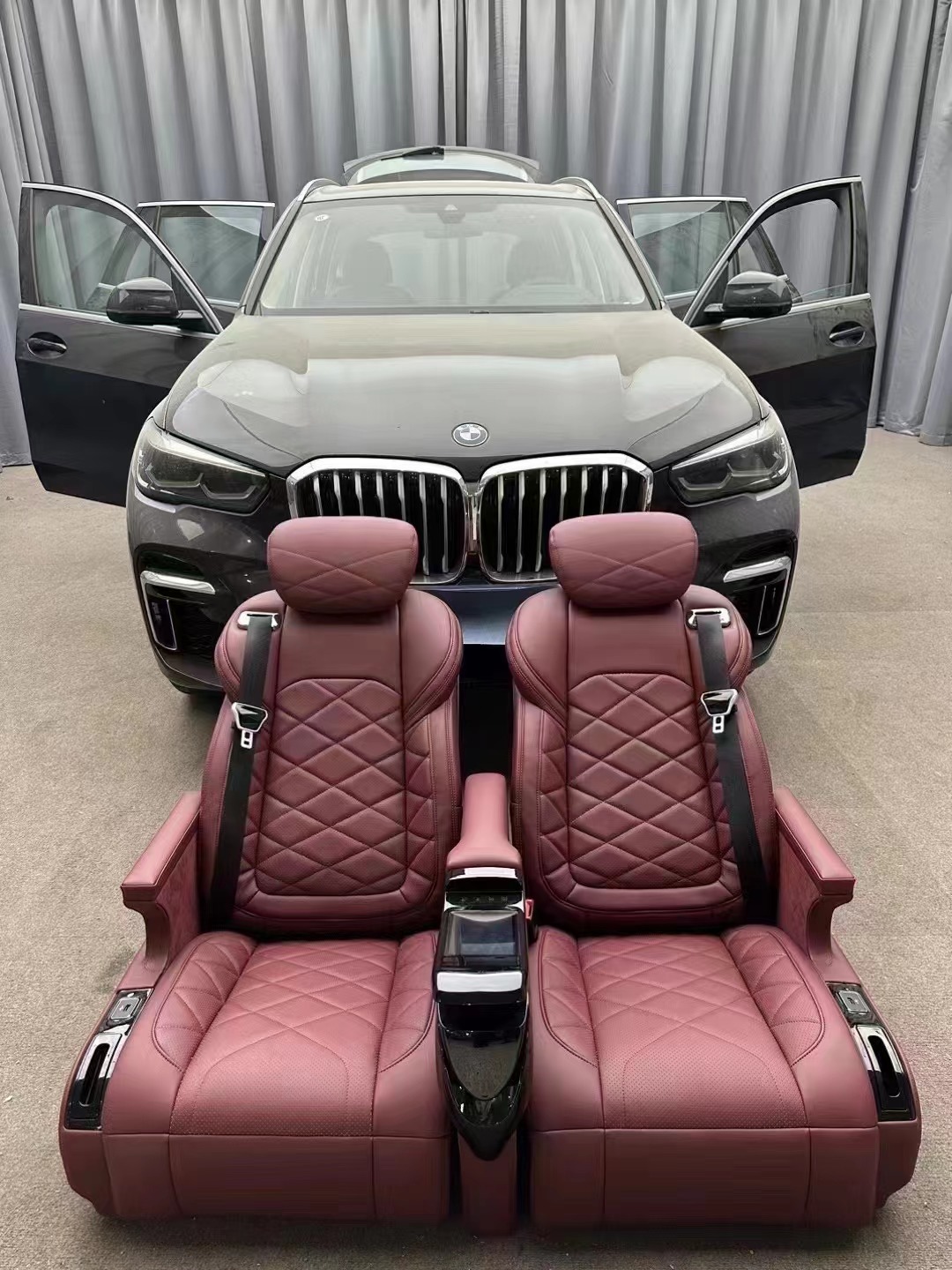 RELYAUTO The Rear Seats of BMW X5 Car Seat SUV Seat