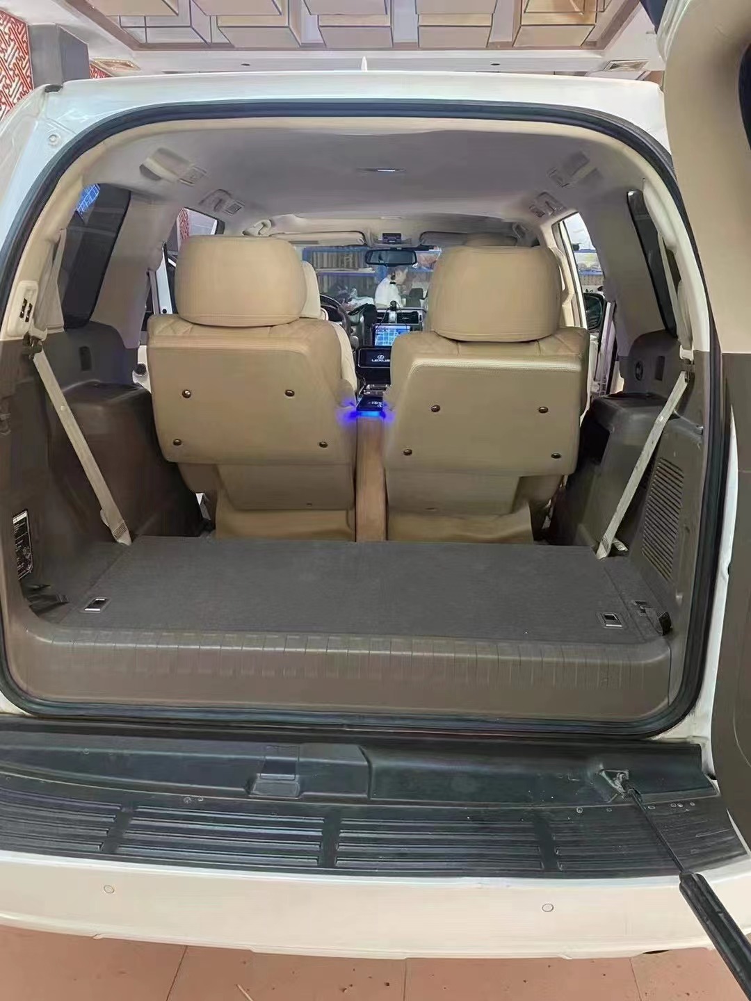 RELYAUTO The Rear Seats of Toyota Prado Car Seat SUV Seat