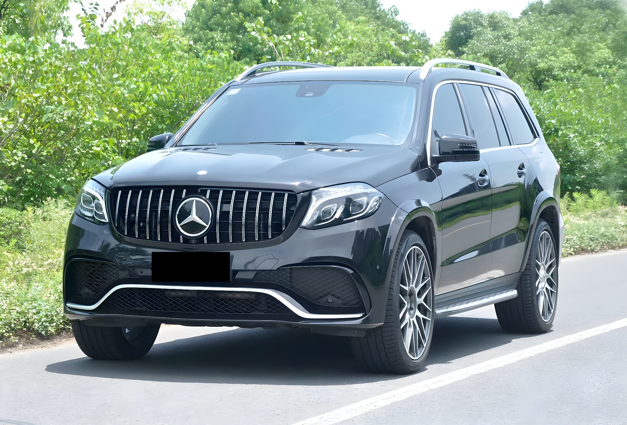 relyauto-gls-exterior-01-front-34-masked-up