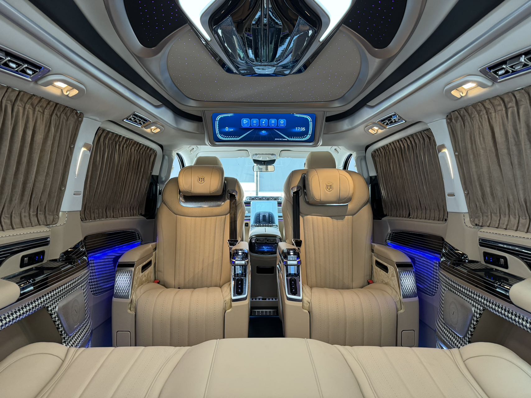 Luxury Vito V-class Interior Upgrade Kit Customized Color Patterns 