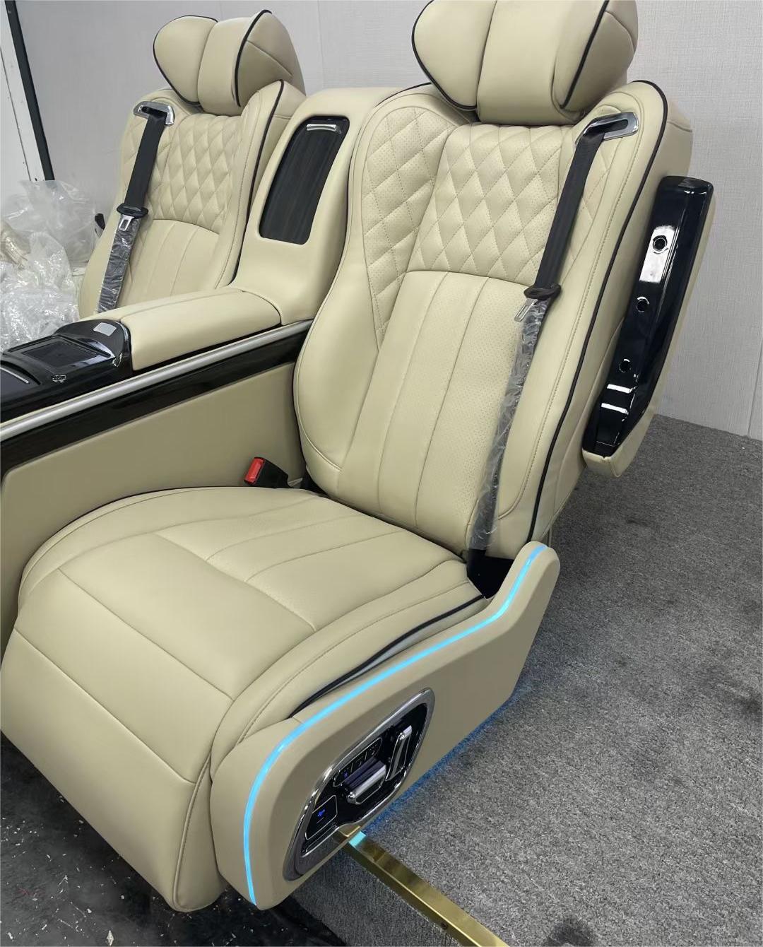 RELYAUTO The Rear Seats of Lexus LX570 Car Seat SUV Seat